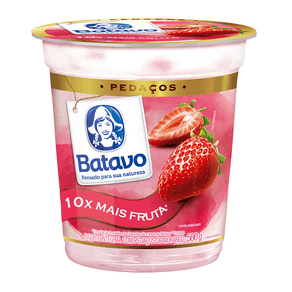 13543-iogurte-batavo-pedacos-morango-copo-500g